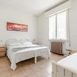 Casa Relax Con Parcheggio E Jacuzzi , Vicino Al Mare E Al Centro Apartment *