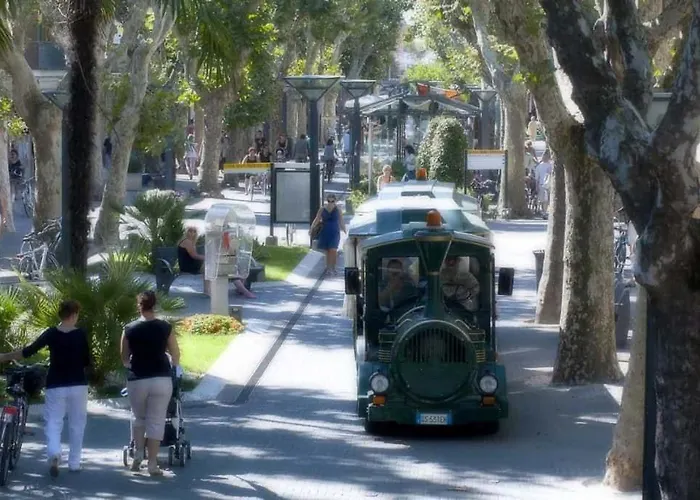 Apartment Casa Relax Con Parcheggio E Jacuzzi , Vicino Al Mare E Al Centro Bellaria-Igea Marina