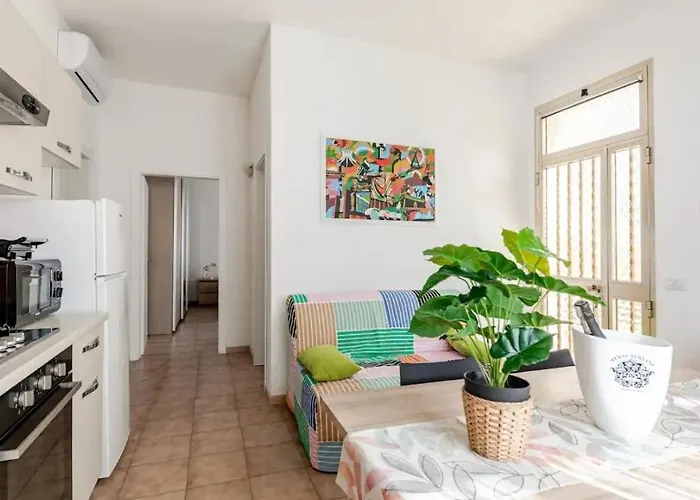 Casa Relax Con Parcheggio E Jacuzzi , Vicino Al Mare E Al Centro Apartment