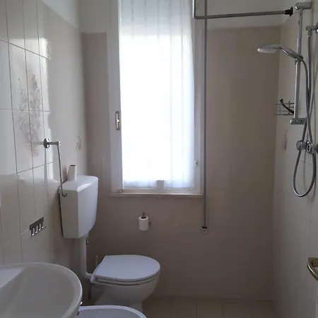 Casa Relax Con Parcheggio E Jacuzzi , Vicino Al Mare E Al Centro Apartment