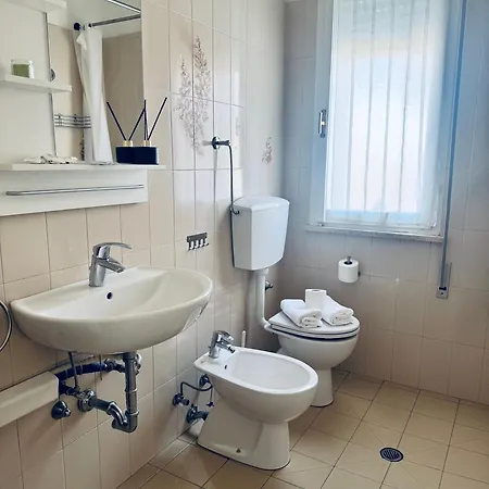 Casa Relax Con Parcheggio E Jacuzzi , Vicino Al Mare E Al Centro アパート *