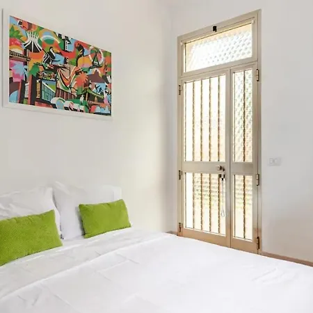 Casa Relax Con Parcheggio E Jacuzzi , Vicino Al Mare E Al Centro Apartment *